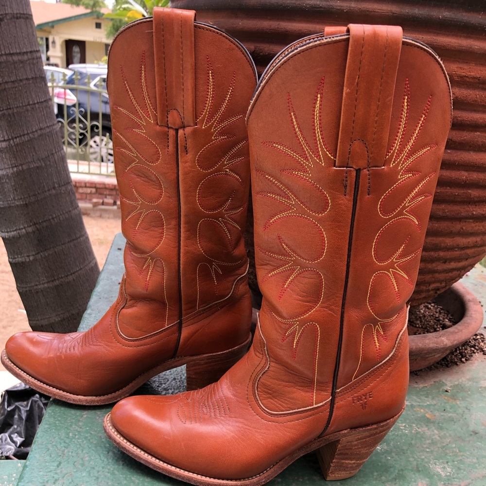 Vintage Frye western boot!